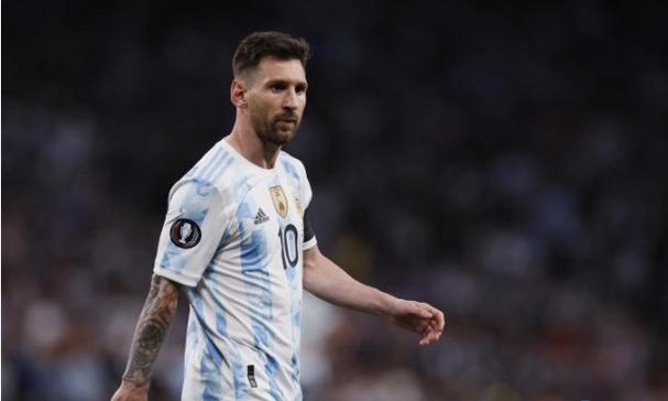 王艺迪刚坐第四把交椅又悬了！丢700分后，保奥运资格得拼命抢